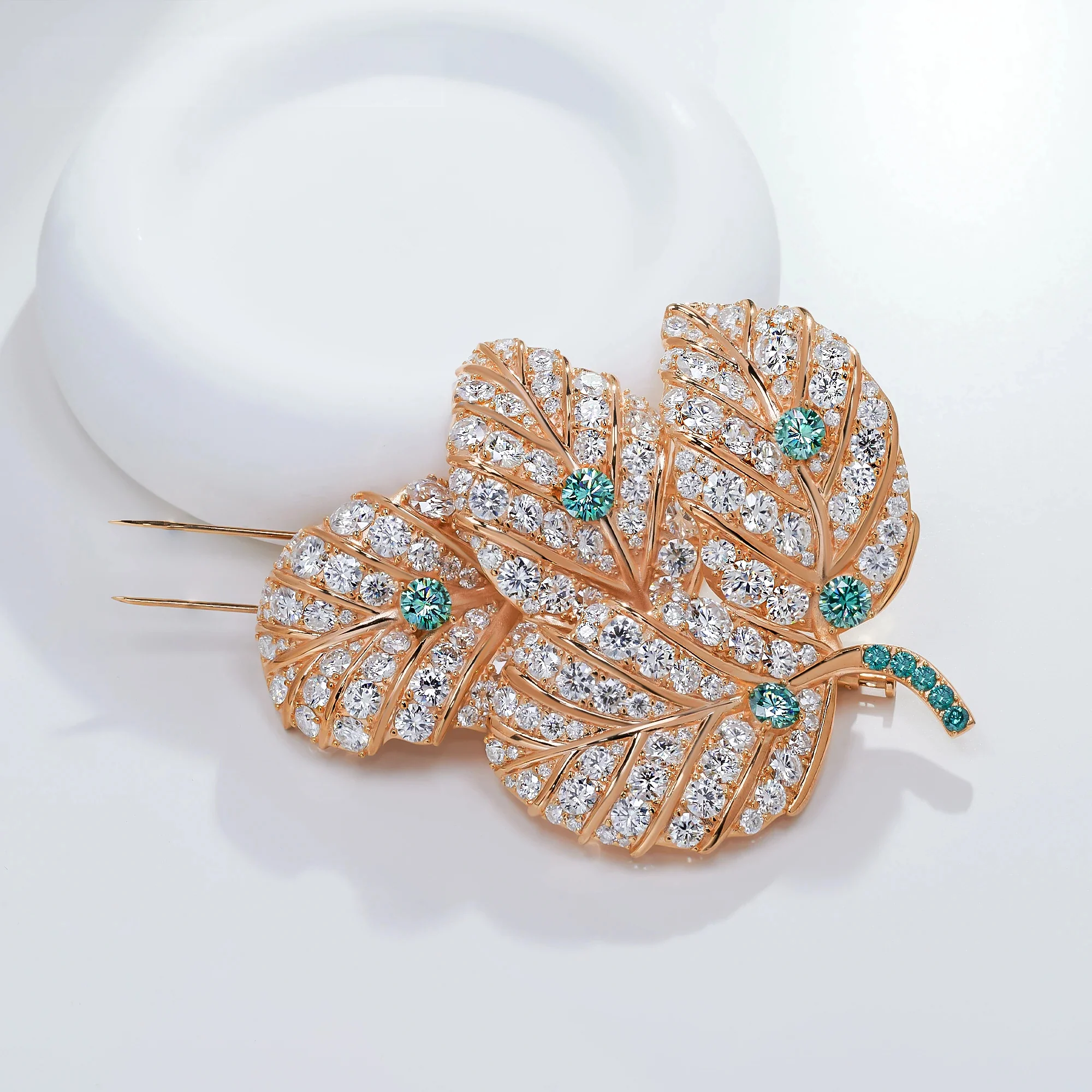 18K GOLD PLATED MOISSANITE AURORA LEAF ELEGANCE BROOCH IN STERLING SILVER - Image 4