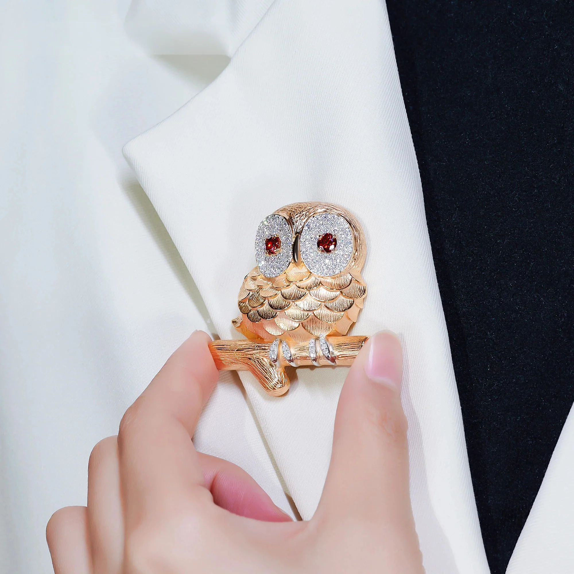 18K GOLD PLATED MOISSANITE CRIMSON GAZE OWL BROOCH IN STERLING SILVER - Image 4