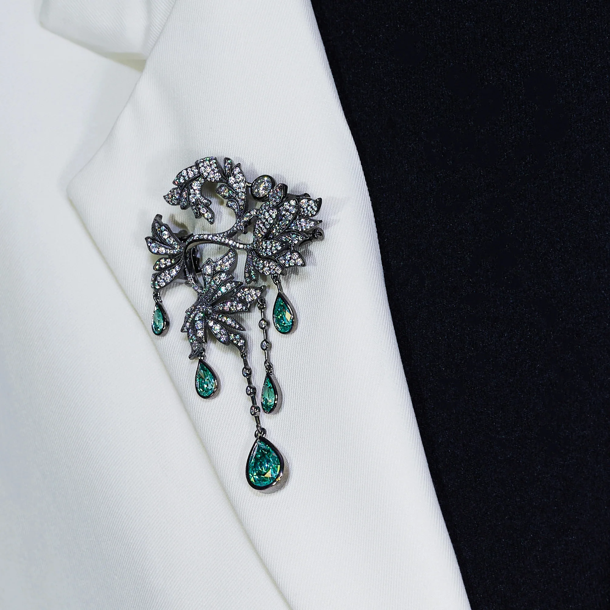 18K WHITE GOLD PLATED MOISSANITE EMERALD DEWFALL BROOCH IN STERLING SILVER - Image 6
