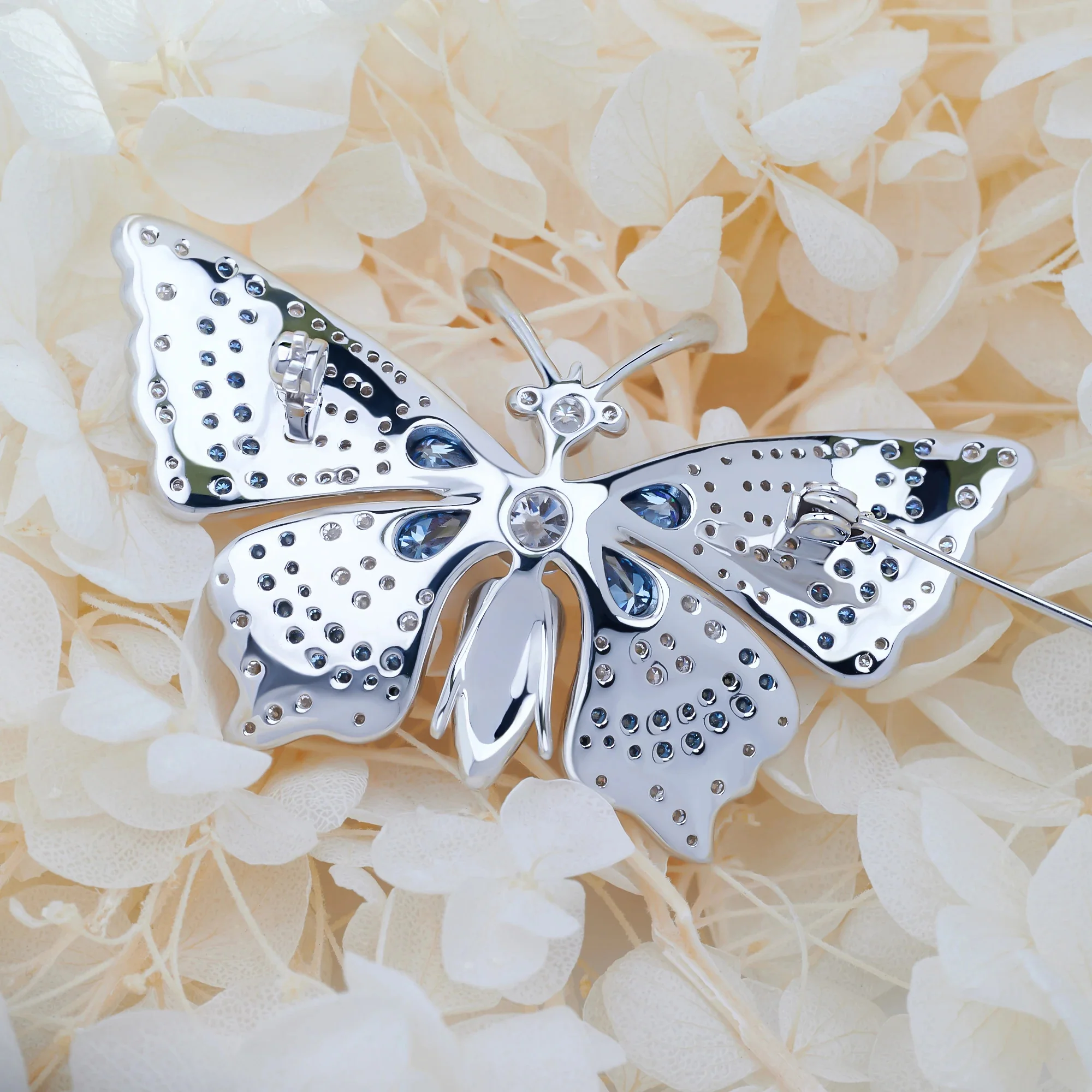 18K WHITE GOLD PLATED MOISSANITE ETHEREAL WINGS BUTTERFLY BROOCH IN STERLING SILVER - Image 4