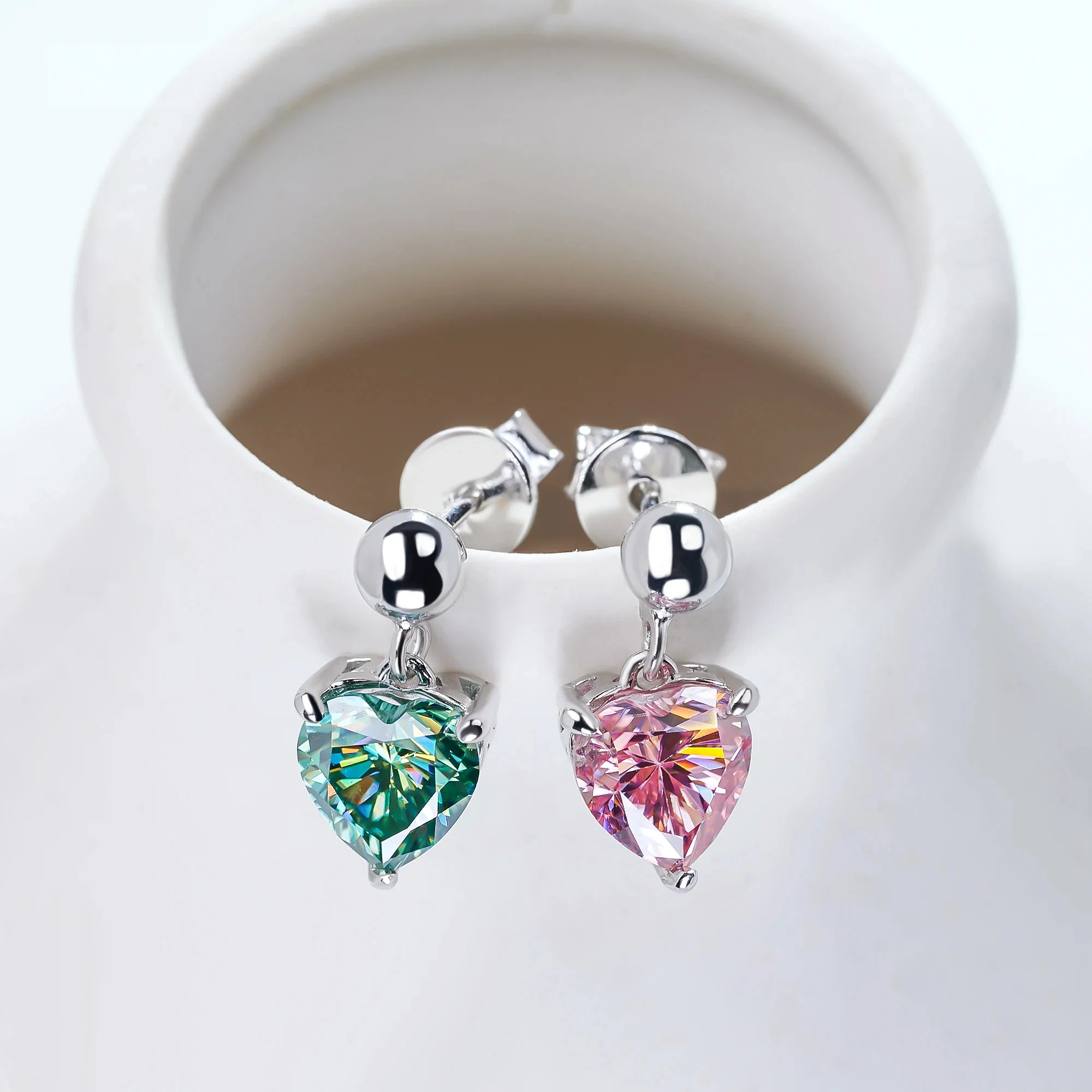 18K WHITE GOLD PLATED MOISSANITE HEART CUT EARRING IN STERLING SILVER - Image 4