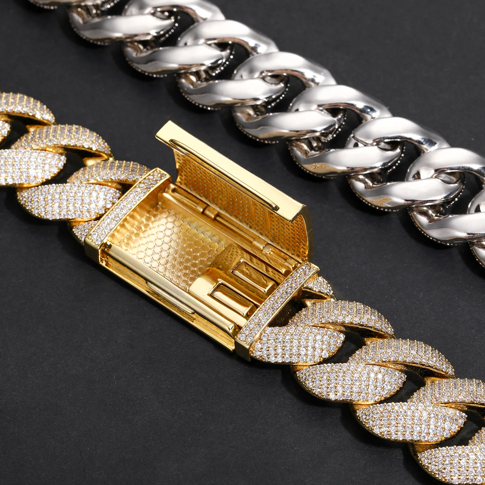 23MM MOISSANITE CUBAN LINK CHAIN NECKLACE/BRACELET IN STERLING SILVER - Image 3