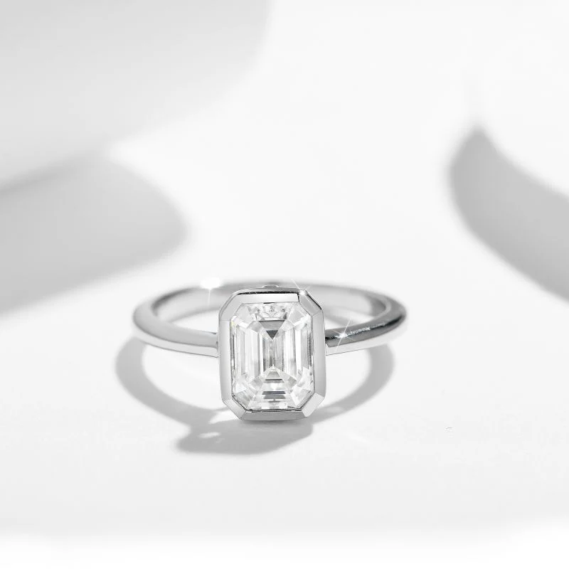 2CT ASSCHER CUT MOISSANITE RING IN STERLING SILVER - Image 4