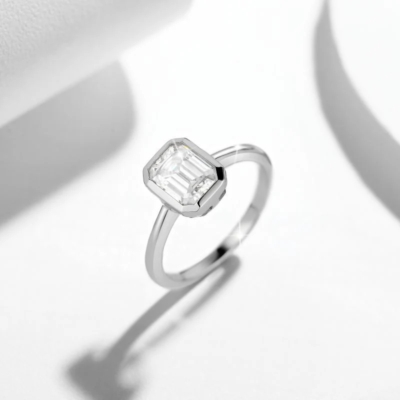 2CT ASSCHER CUT MOISSANITE RING IN STERLING SILVER - Image 5