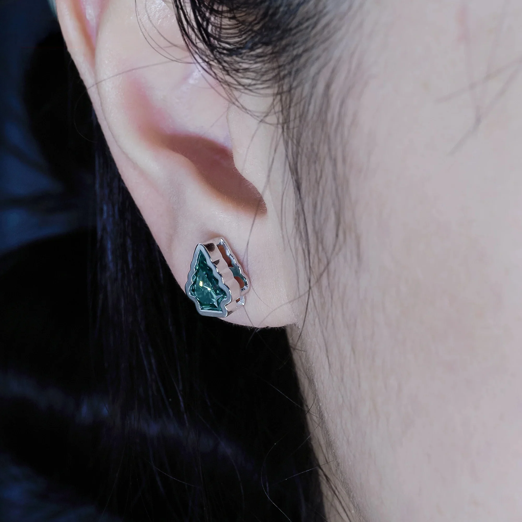 2CT CHRISTMAS TREE CUT GREEN MOISSANITE EARRING IN SOLID WHITE GOLD - Image 3