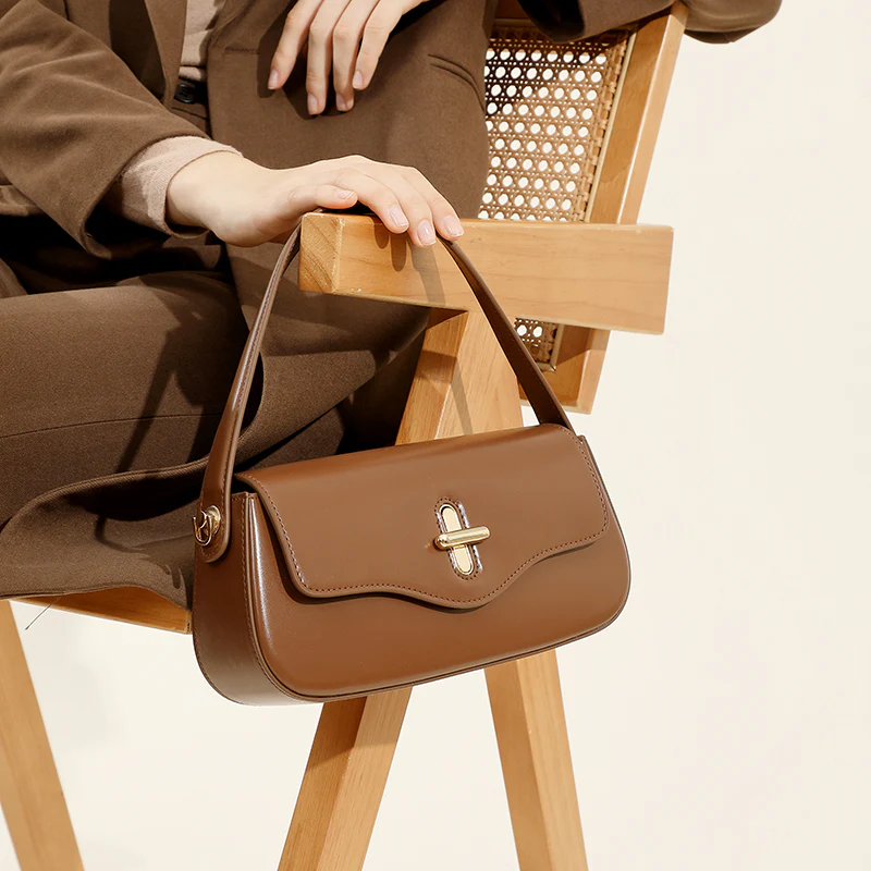 ALORA ELEGANCE FLAP BAG - Image 6
