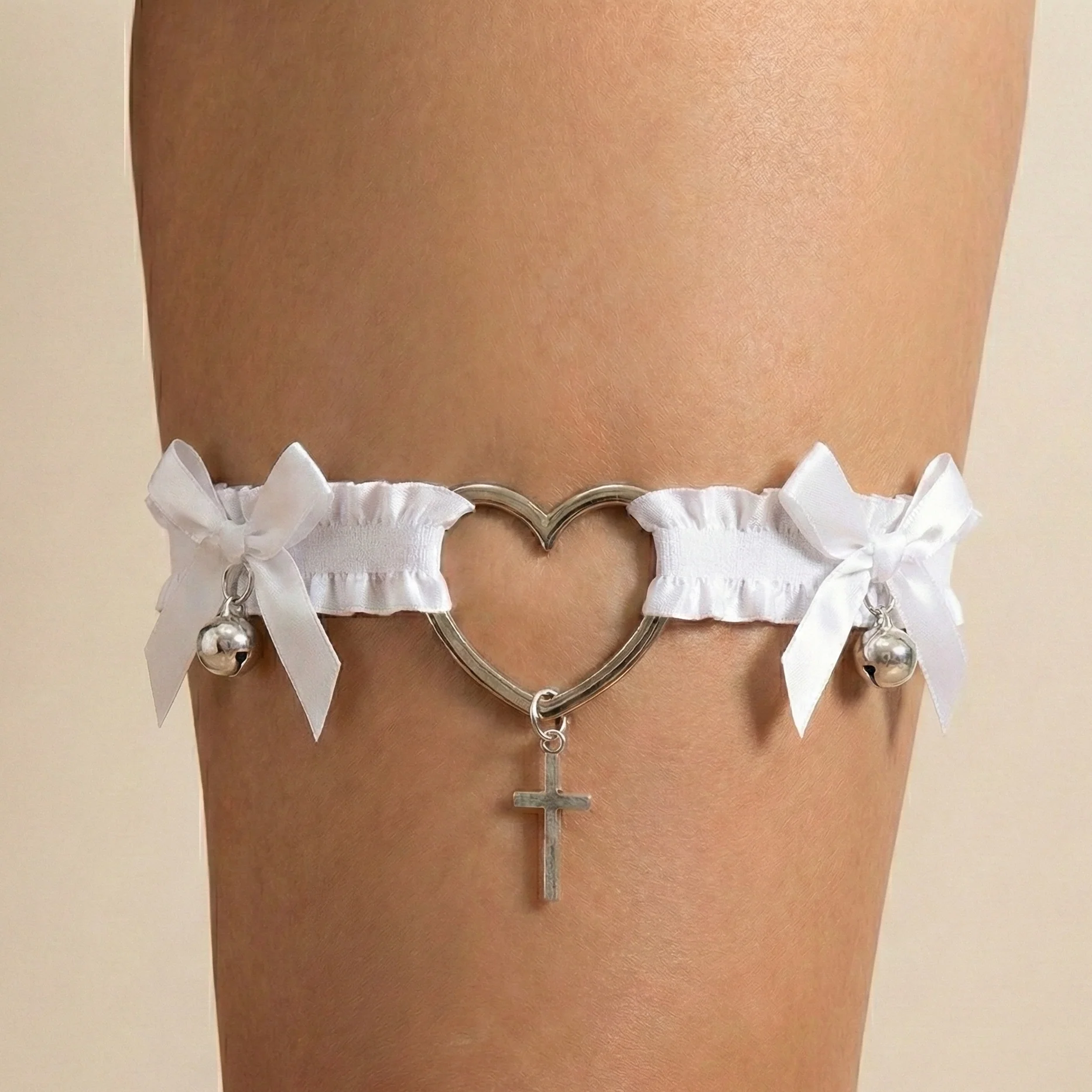 AMORE HEART THIGH GARTER - Image 3