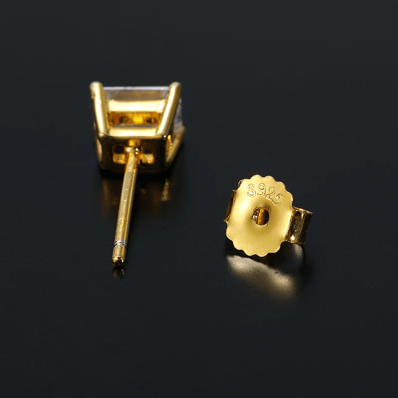 BAGUETTE CUT MOISSANITE STUD EARRING IN STERLING SILVER - Image 3