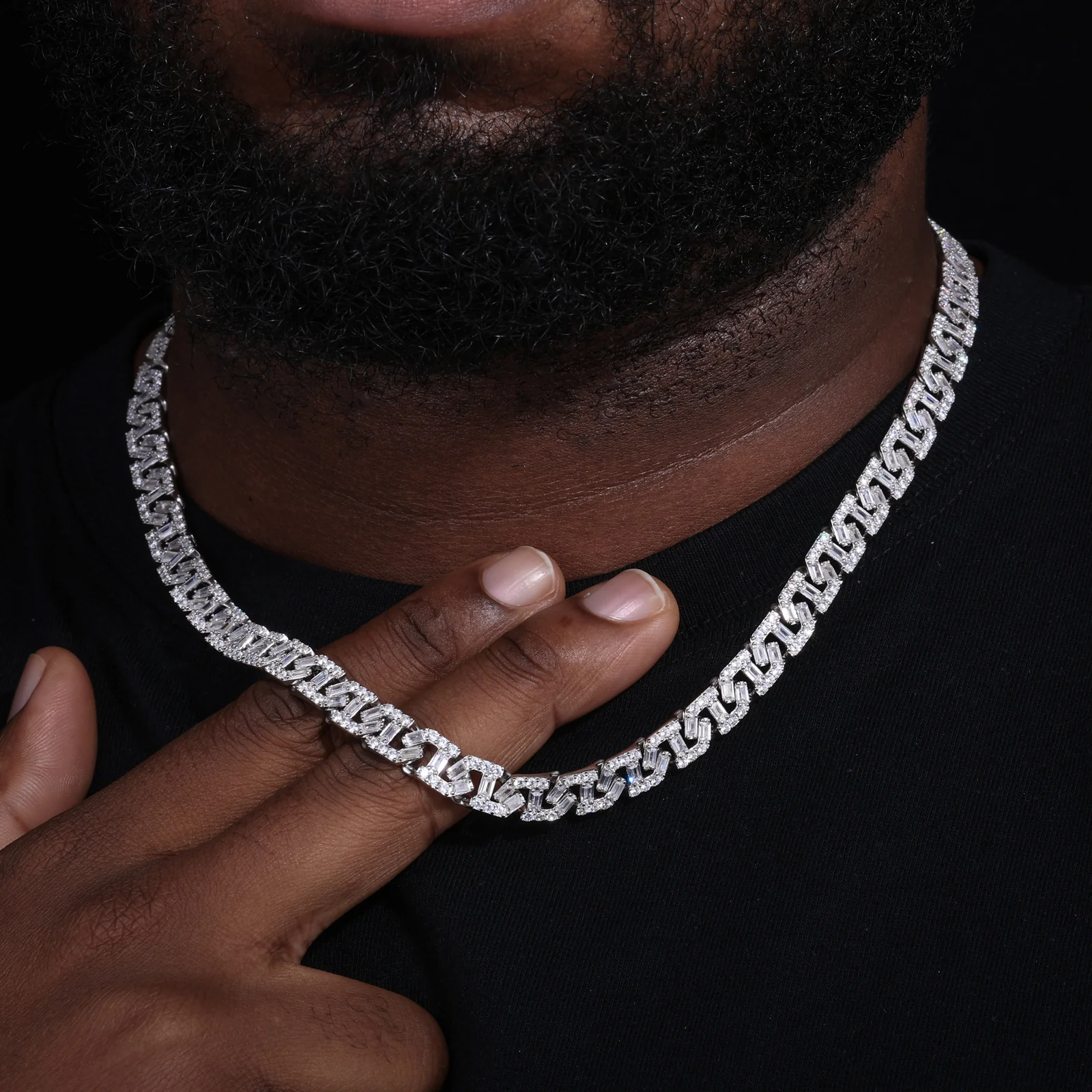 BAGUETTE MOISSANITE DIAMOND ICED OUT LINK CHAIN IN STERLING SILVER - Image 2