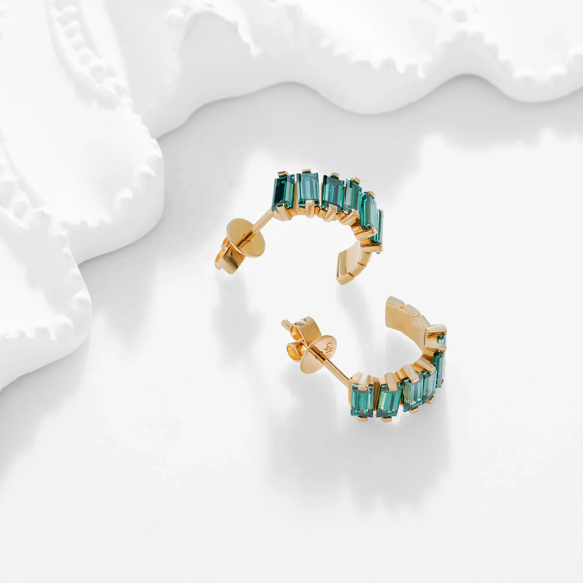 BAGUETTE MOISSANITE HOOP EARRINGS IN SOLID GOLD - Image 3