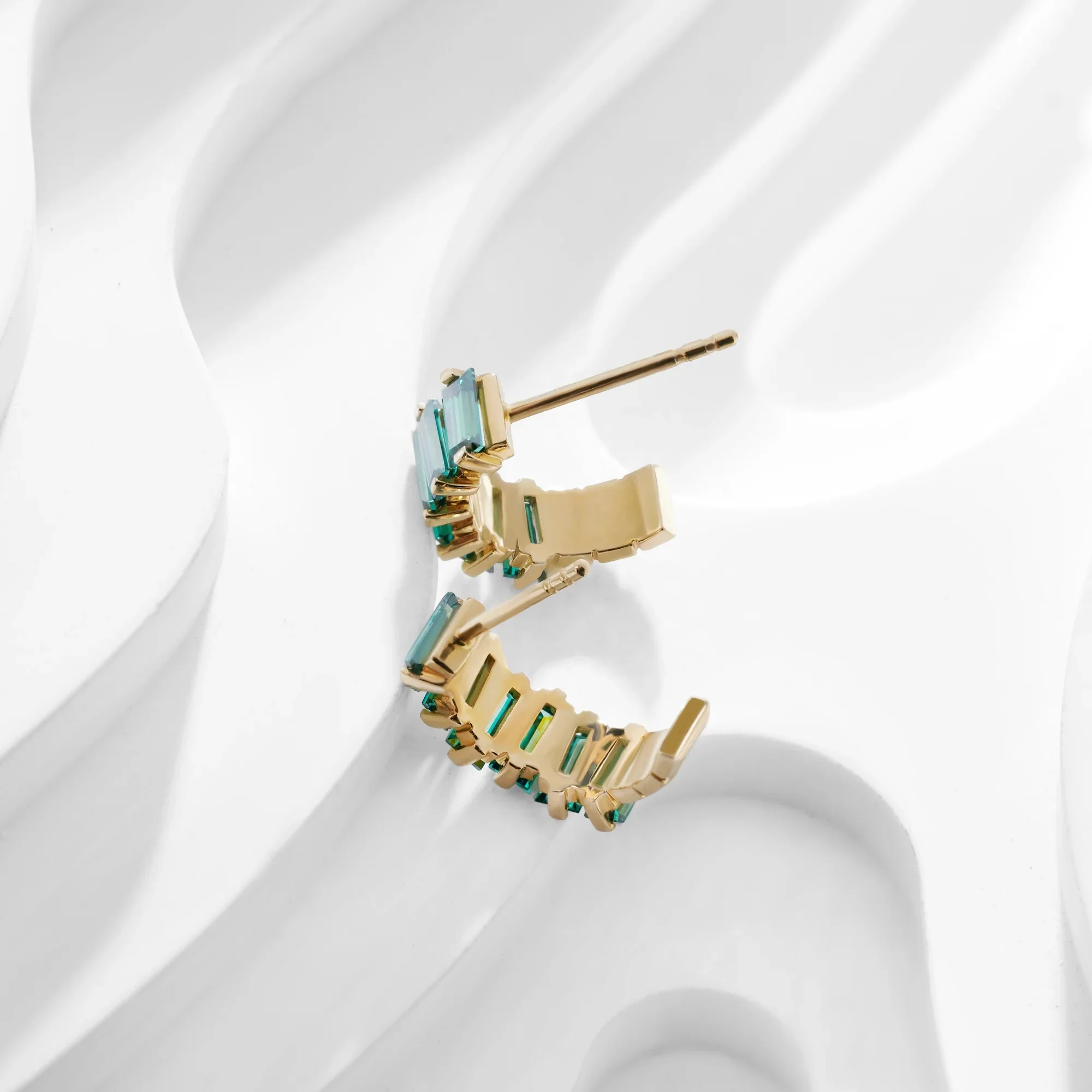 BAGUETTE MOISSANITE HOOP EARRINGS IN SOLID GOLD - Image 4