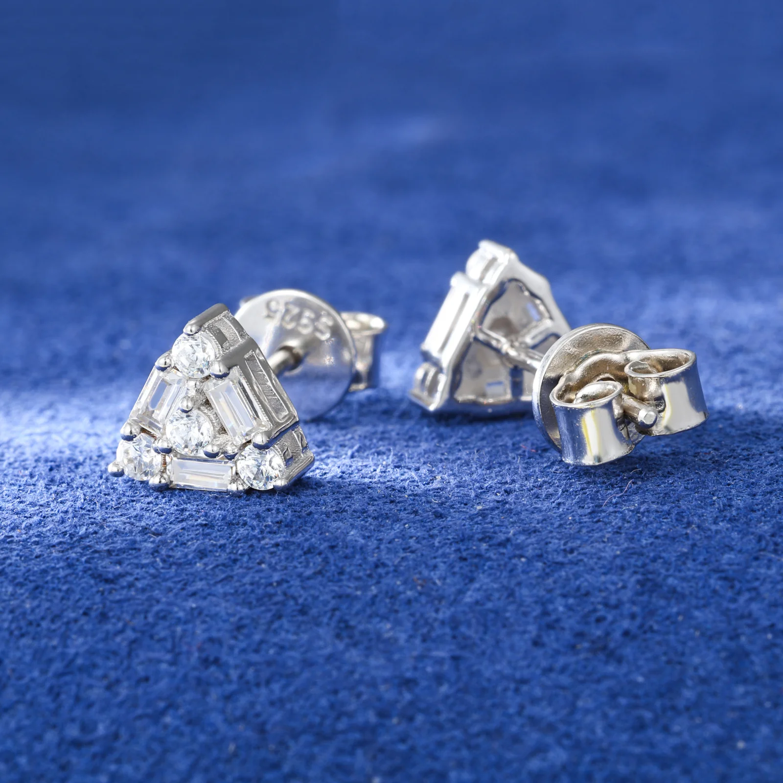 BAGUETTE MOISSANITE TRIANGLE STUD EARRINGS - Image 5