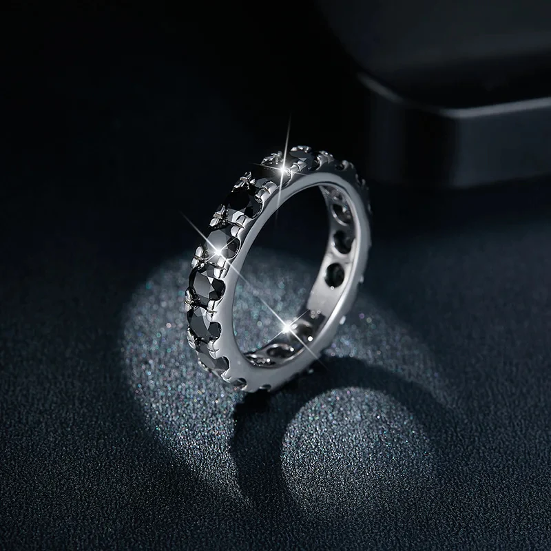 BLACK ROUND MOISSANITE ETERNITY BAND RING IN STERLING SILVER - Image 3