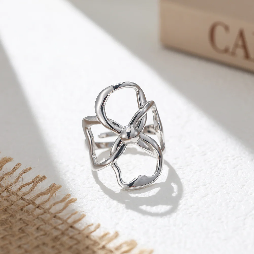 BLOOM PETAL STATEMENT RING IN STERLING SILVER - Image 3