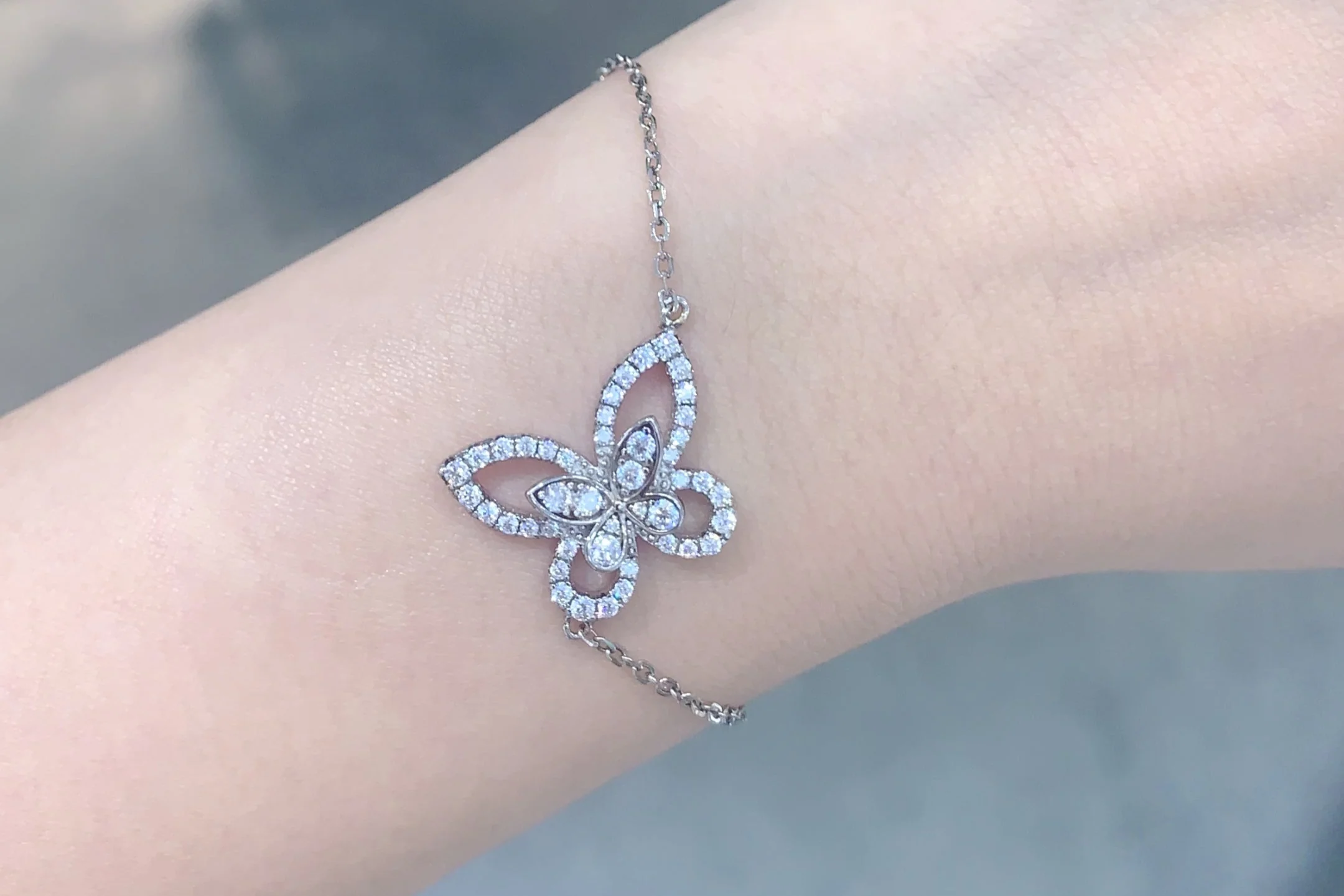 BUTTERFLY MOISSANITE BRACELET IN STERLING SILVER - Image 2
