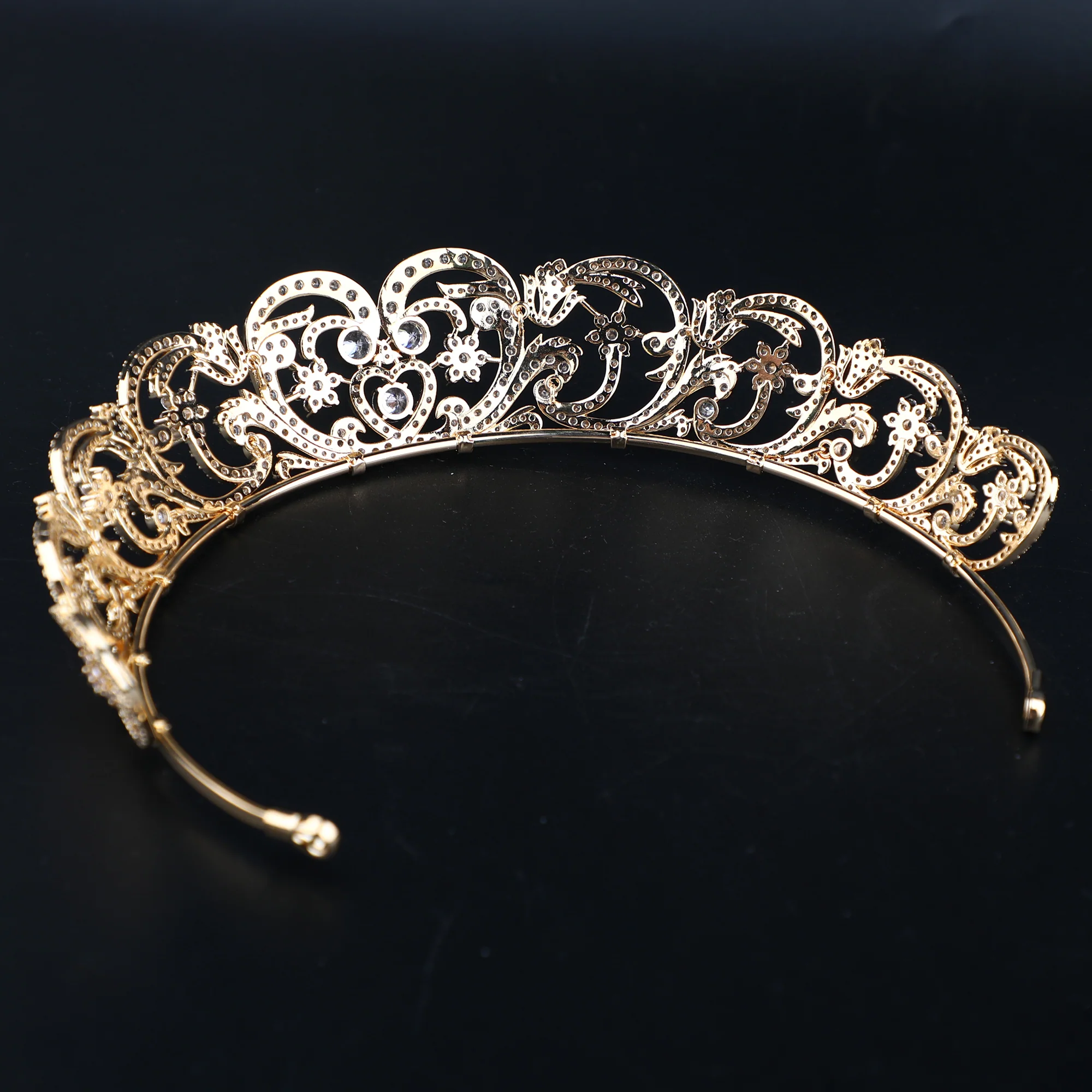 CEDAR SERENADE TIARA CROWN - Image 3