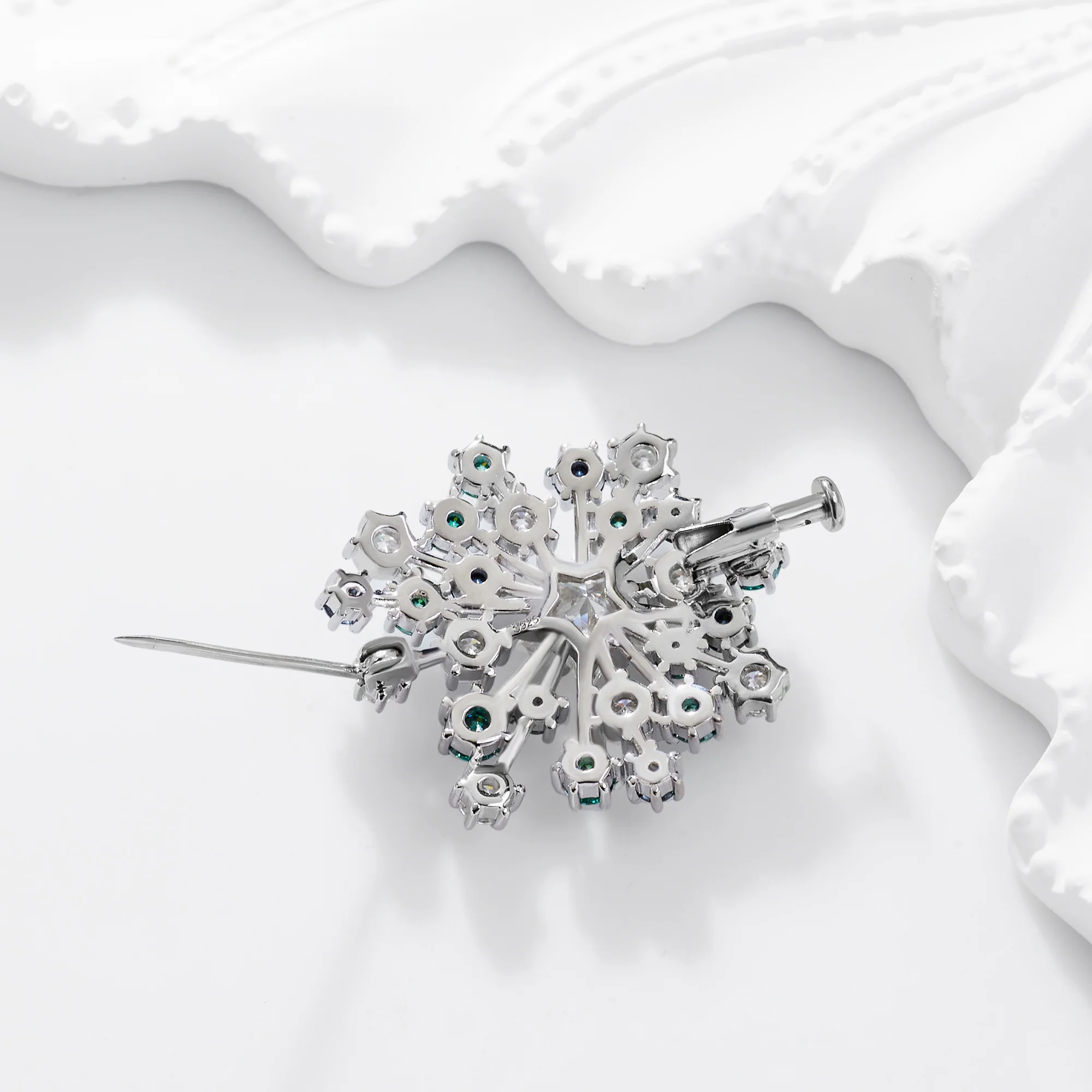 CELESTIAL STAR CLUSTER BROOCH IN STERLING SILVER - Image 6