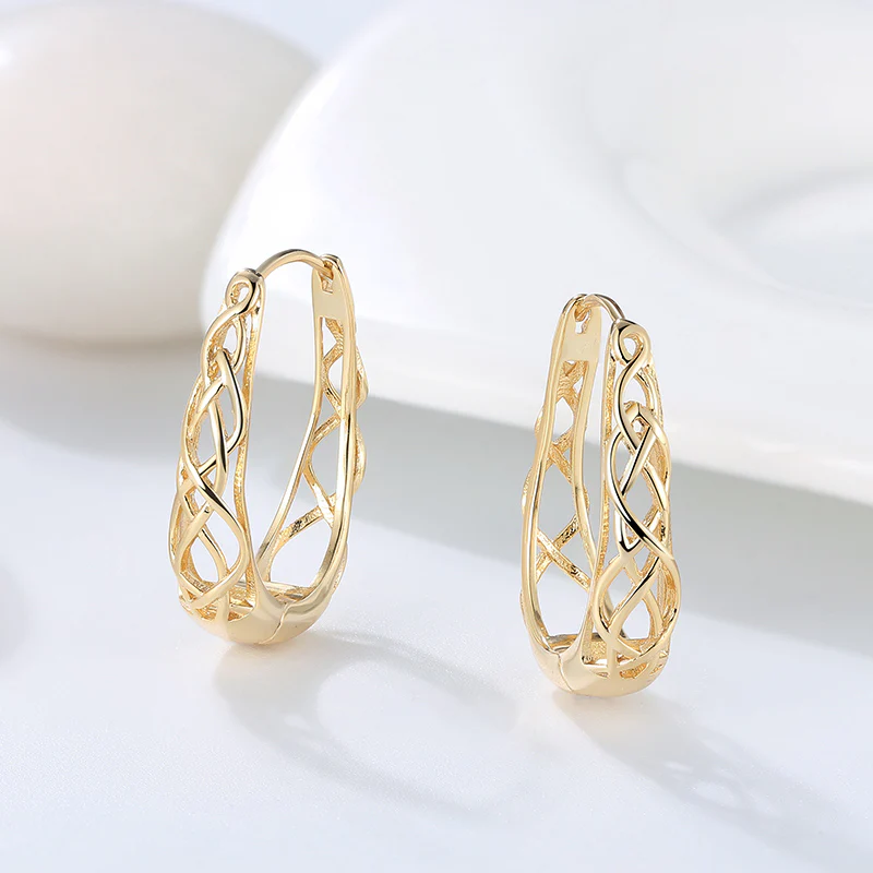 CELTIC KNOT HOOP EARRING IN STERLING SILVER - Image 5