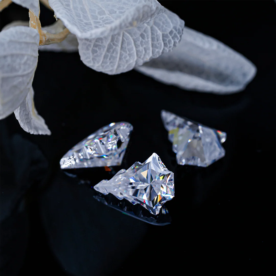 CHRISTMAS TREE CUT MOISSANITE LOOSE DIAMOND - Image 4