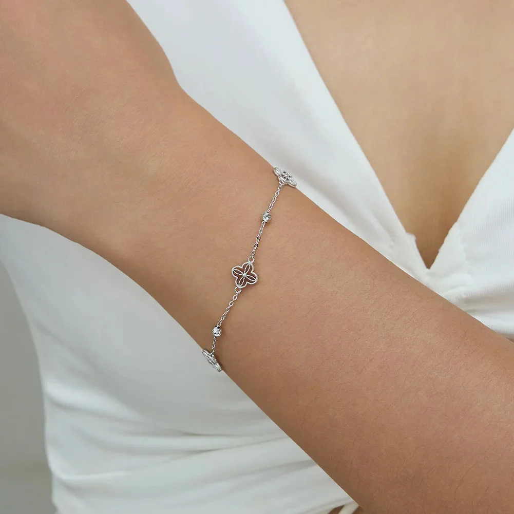 CLOVER CHARM CHAIN BRACELET IN STERLING SILVER - Image 6