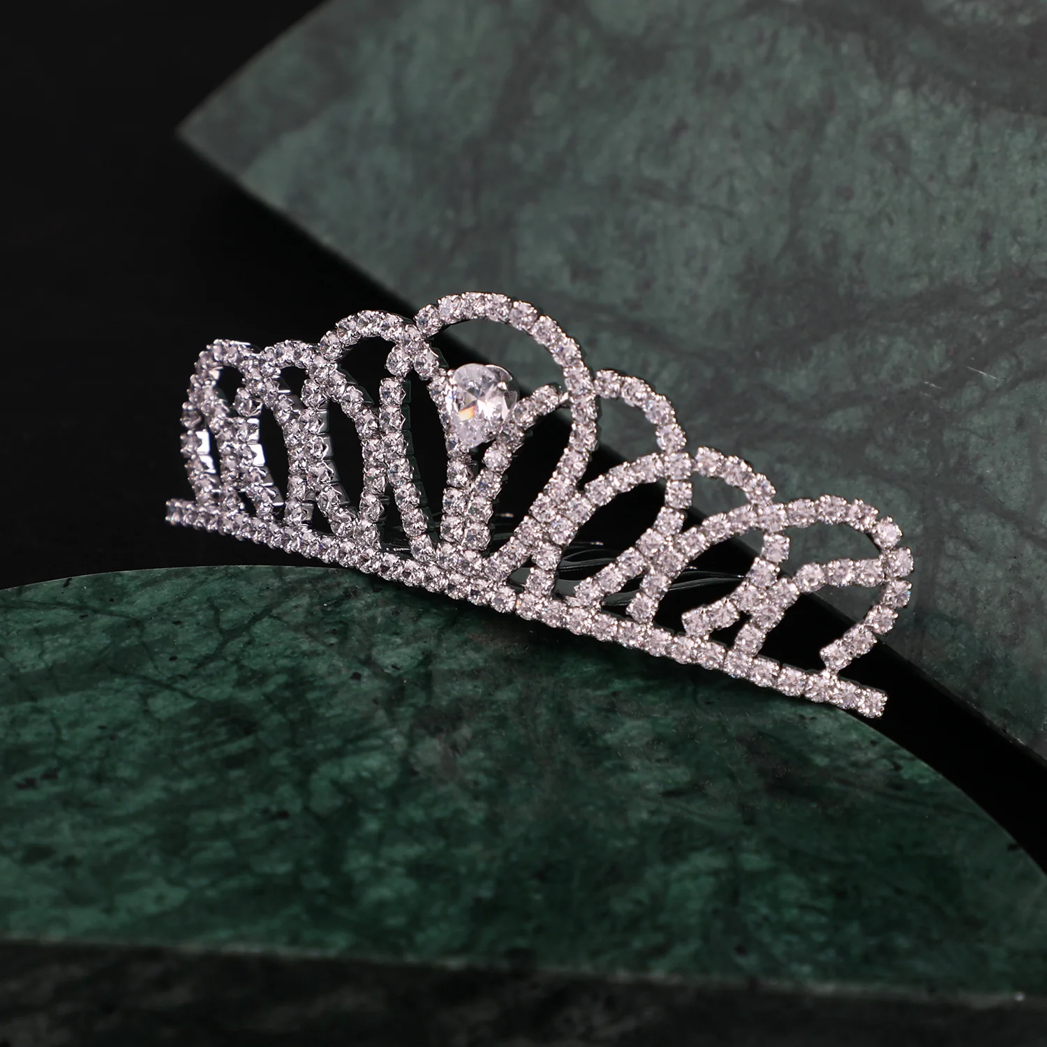 CROWNÉ ELEGANCE HAIR COMB - Image 4