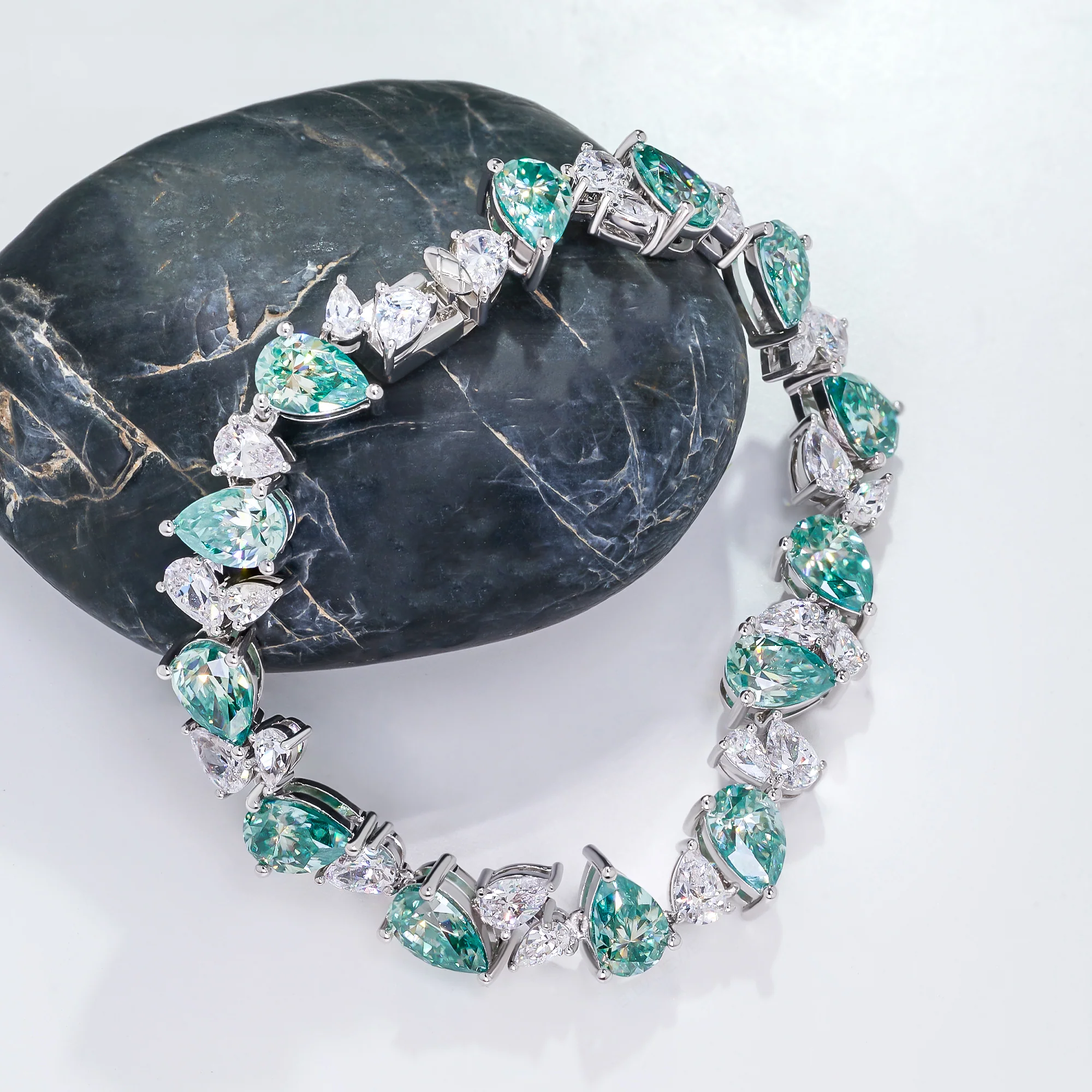 CYAN MOISSANITE PEAR CUT BRACELET IN SOLID GOLD - Image 4