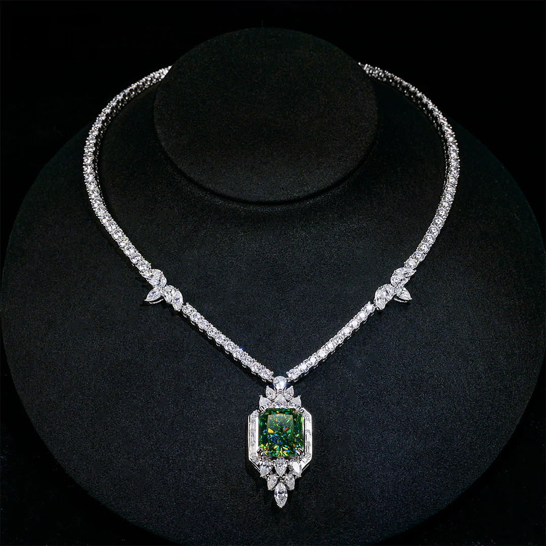 ROUND BRILLIANT CUT MOISSANITE PENDANT JEWELRY NECKLACE IN STERLING SILVER - Image 5