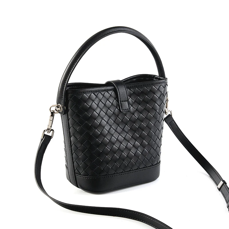 ELARA WOVEN BUCKET HANDBAG - Image 5