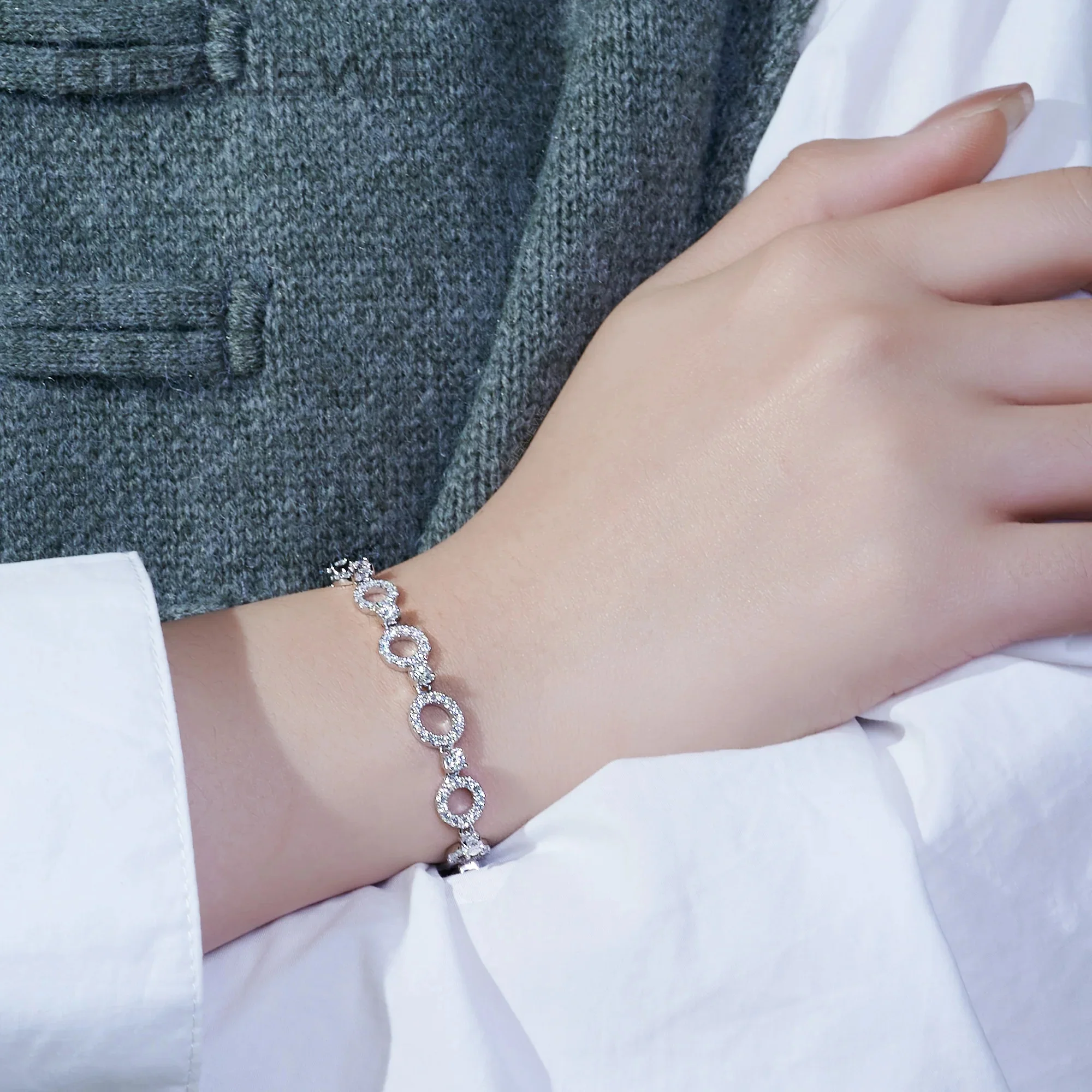 ETERNAL HALO MOISSANITE BRACELET IN STERLING SILVER - Image 5