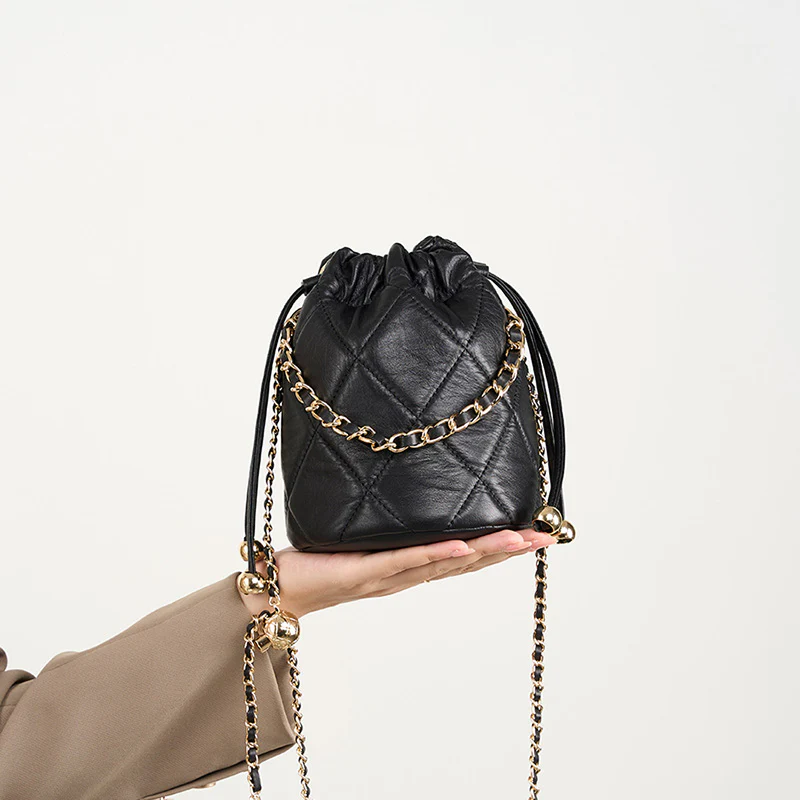 FIORA LUXE BUCKET BAG - Image 7