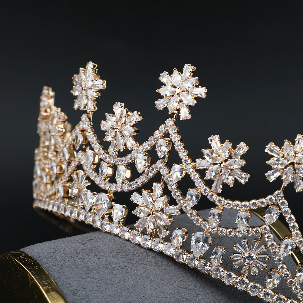 FROSTED SERENITY TIARA CROWN - Image 3