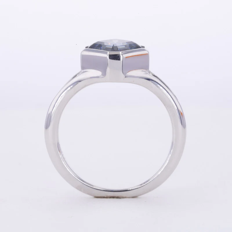 GREY ASSCHER CUT MOISSANITE SIGNET RING IN 10K GOLD - Image 3