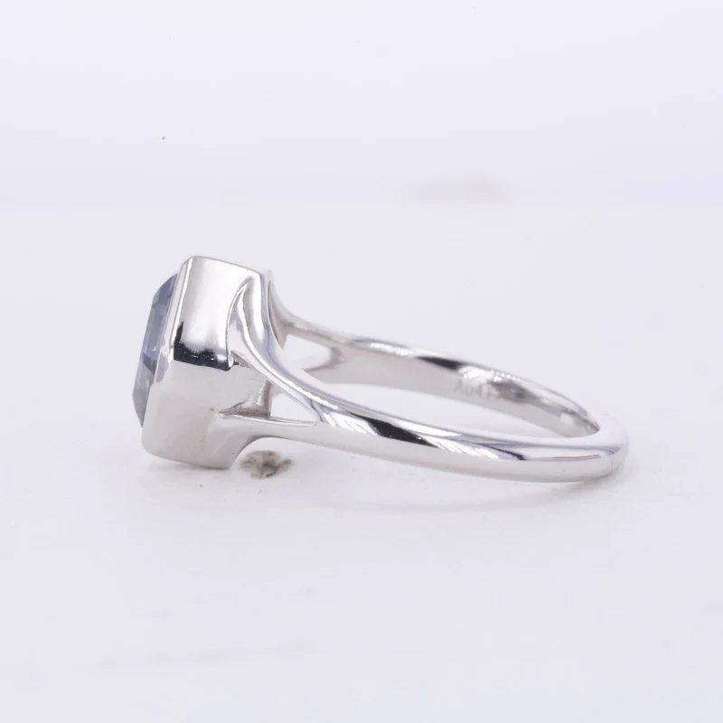 GREY ASSCHER CUT MOISSANITE SIGNET RING IN 10K GOLD - Image 5