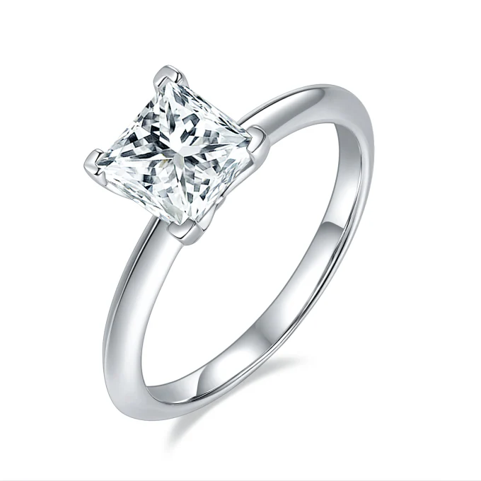 IE00126 2CT MOISSANITE DIAMOND PRINCESS CUT RING IN STERLING SILVER - Image 2