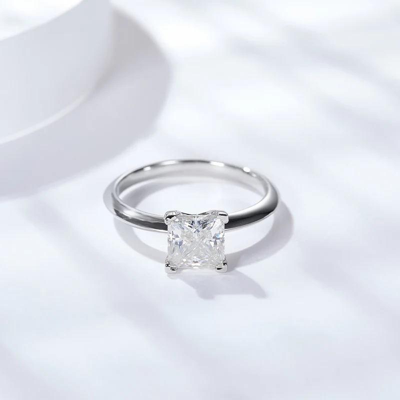 IE00126 2CT MOISSANITE DIAMOND PRINCESS CUT RING IN STERLING SILVER - Image 5