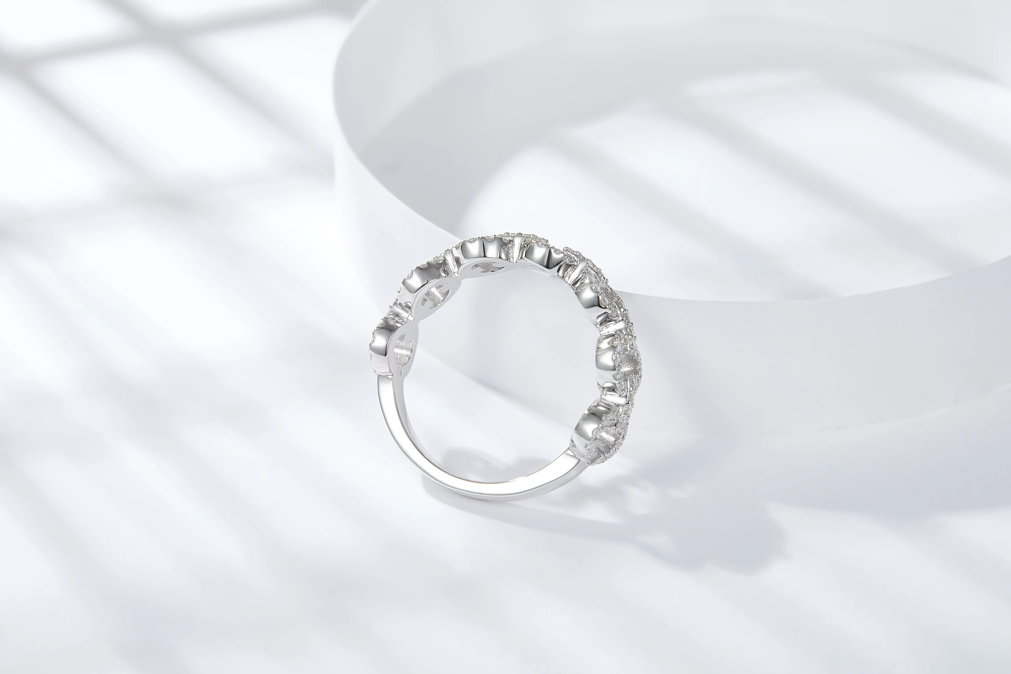 IE00206 ETERNITY LOCK MOISSANITE RING IN STERLING SILVER - Image 2