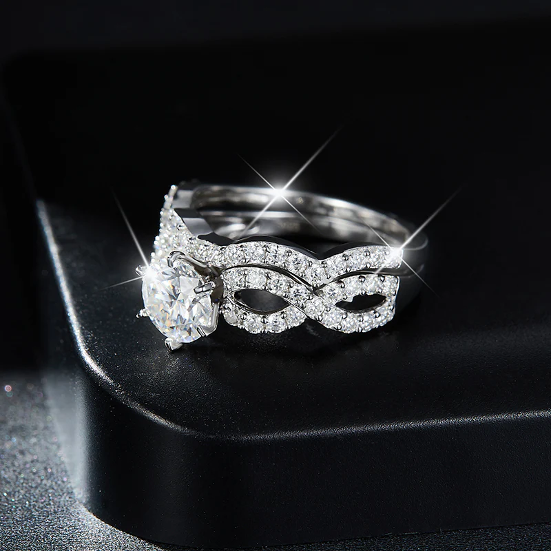 IE00220 ROUND CUT FLOWER MOISSANITE ENGAGEMENT IN STERLING SILVER - Image 4