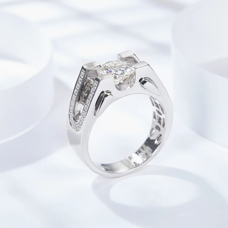 IE00232 6.5MM ROUND CUT MOISSANITE DIAMOND SIGNET RING IN STERLING SILVER - Image 3