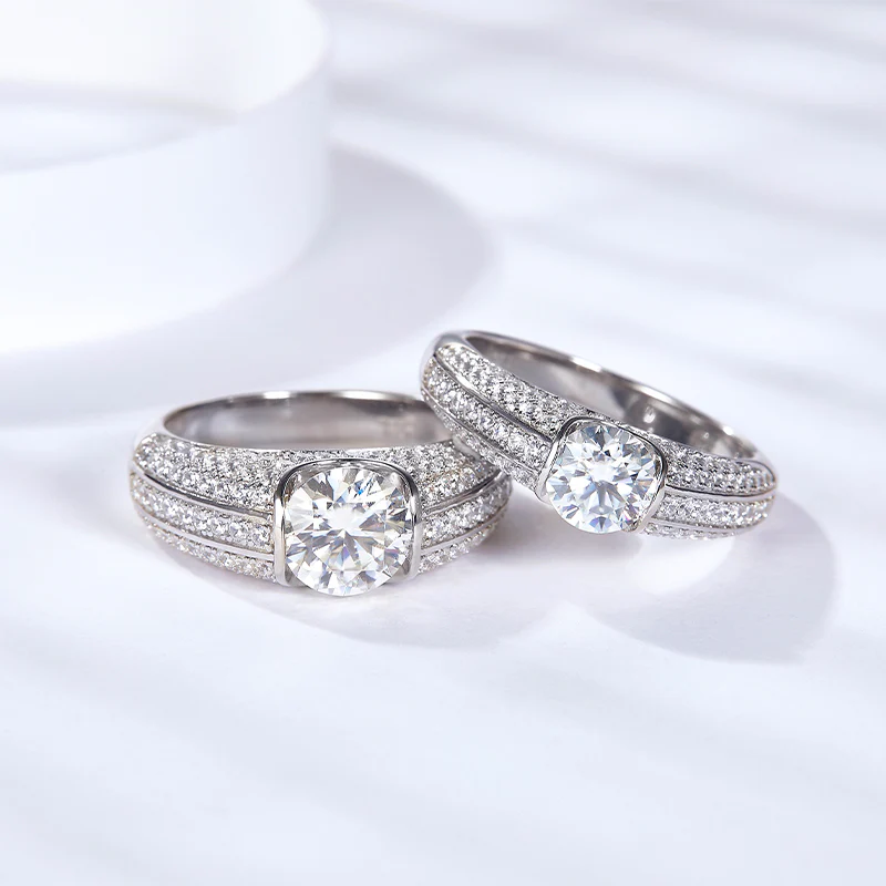 IE00233 1CT 6.5MM ROUND CUT MOISSANITE RING IN STERLING SILVER - Image 2