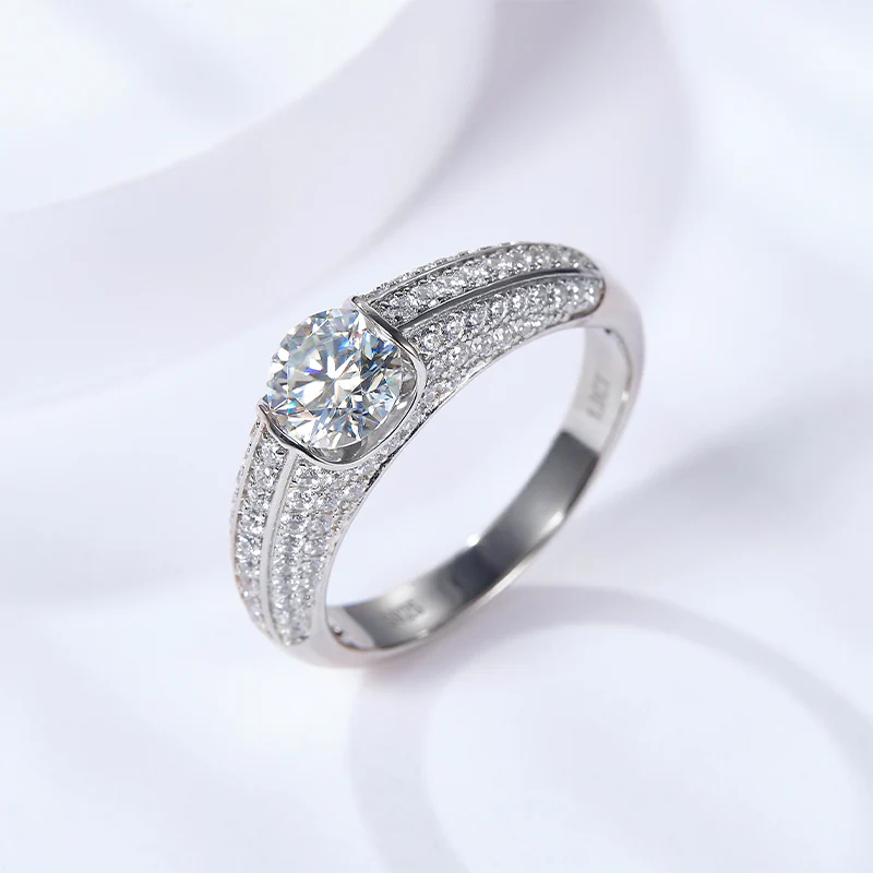 IE00233 1CT 6.5MM ROUND CUT MOISSANITE RING IN STERLING SILVER - Image 4