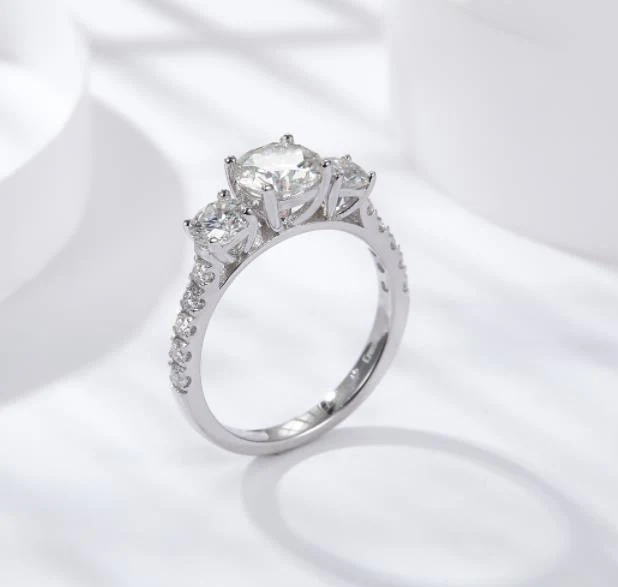 IE00247 6.5MM MOISSANITE DIAMOND ROUND ETERNITY BAND RING IN STERLING SILVER - Image 3