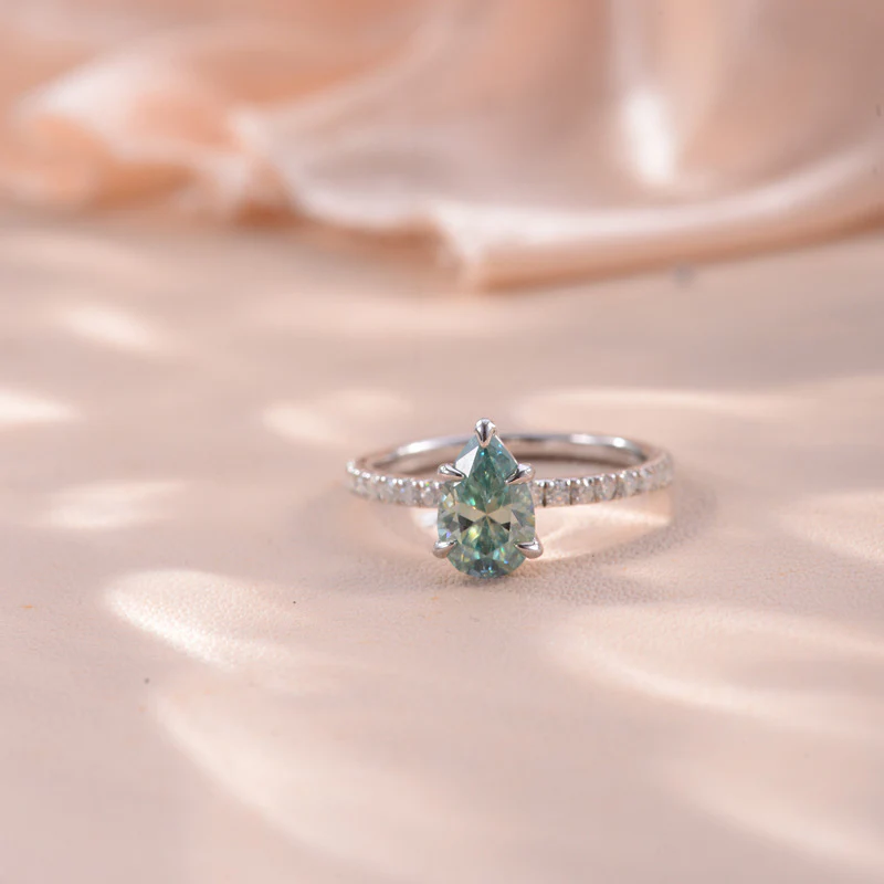 IE00258 1CT GREEN MOISSANITE PEAR CUT ENGAGEMENT RING IN STERLING SILVER - Image 2