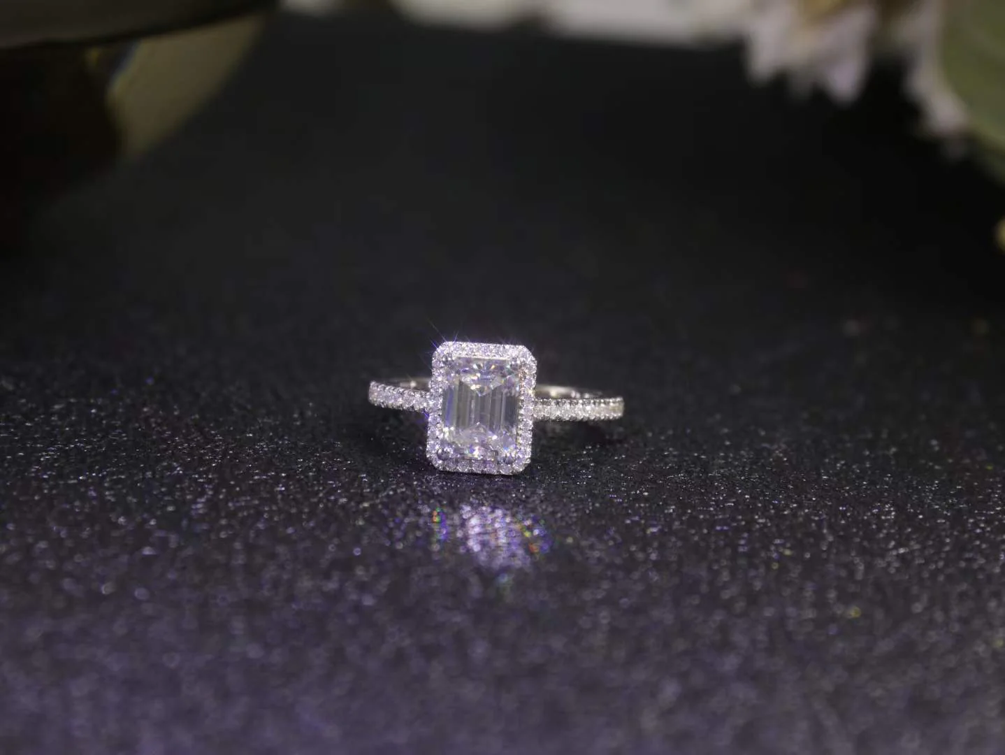 IE006 EMERALD CUT MOISSANITE ENGANGEMENT RING IN STERLING SILVER - Image 5