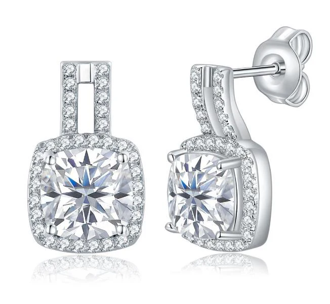 IE0076 4.15CT CUSHION STUD MOISSANITE EARRINGS IN STERLING SILVER