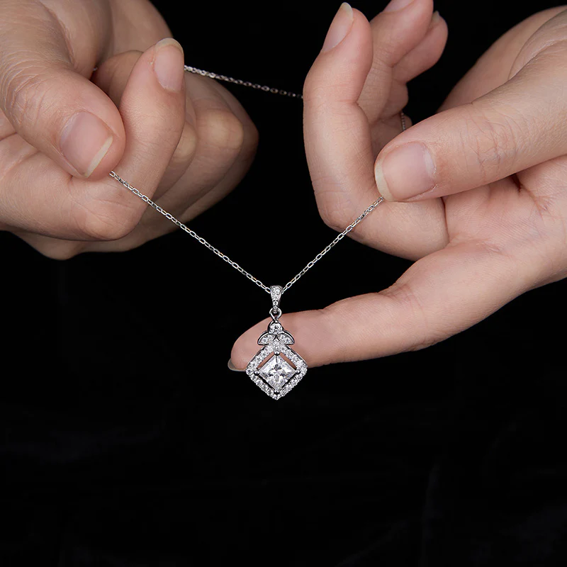 IE0098 PRINCESS SQUARE MOISSANITE PENDANT NECKLACE IN STERLING SILVER - Image 4