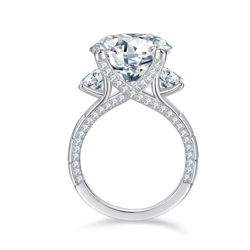 IE0110 ROUND BRILLIANT CUT MOISSANITE ENGAGEMENT RING IN STERLING SILVER - Image 5