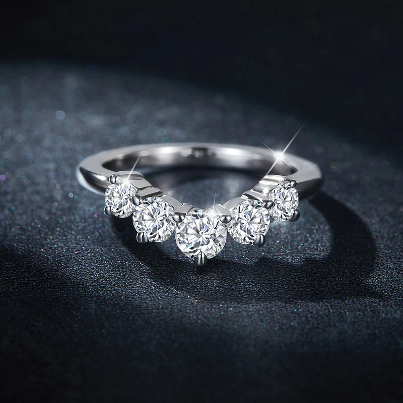IE0125 STACK ROUND MOISSANITE DIAMOND RING IN STERLING SILVER - Image 2