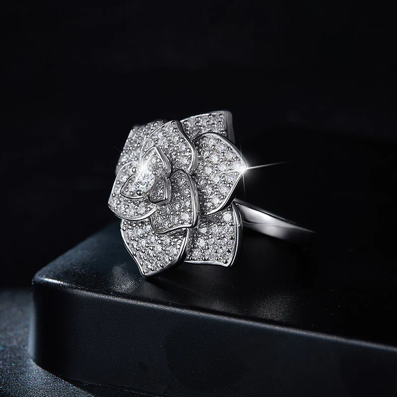 IE0127 MOISSANITE DIAMOND FLOWER RING IN STERLING SILVER - Image 2