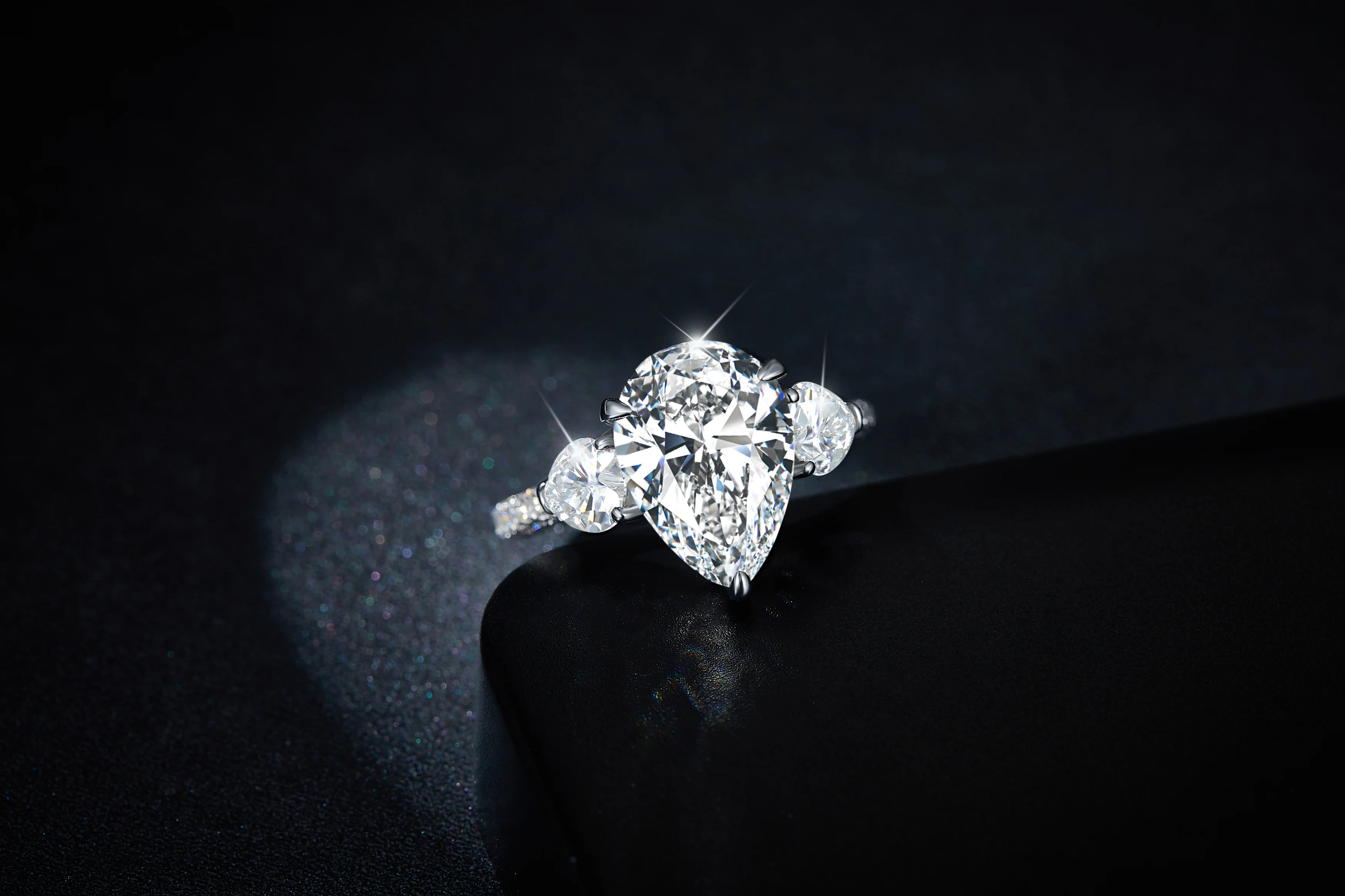 IE0147 5CT WATER DROP PEAR CUT MOISSANITE DIAMOND RING IN STERLING SILVER - Image 6