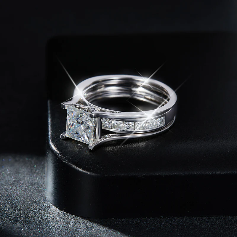 IE0174 PRINCESS CUT MOISSANITE RING IN STERLING SILVER - Image 5